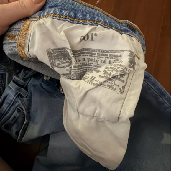Levi’s 501 Jeans - Picture 3 of 5